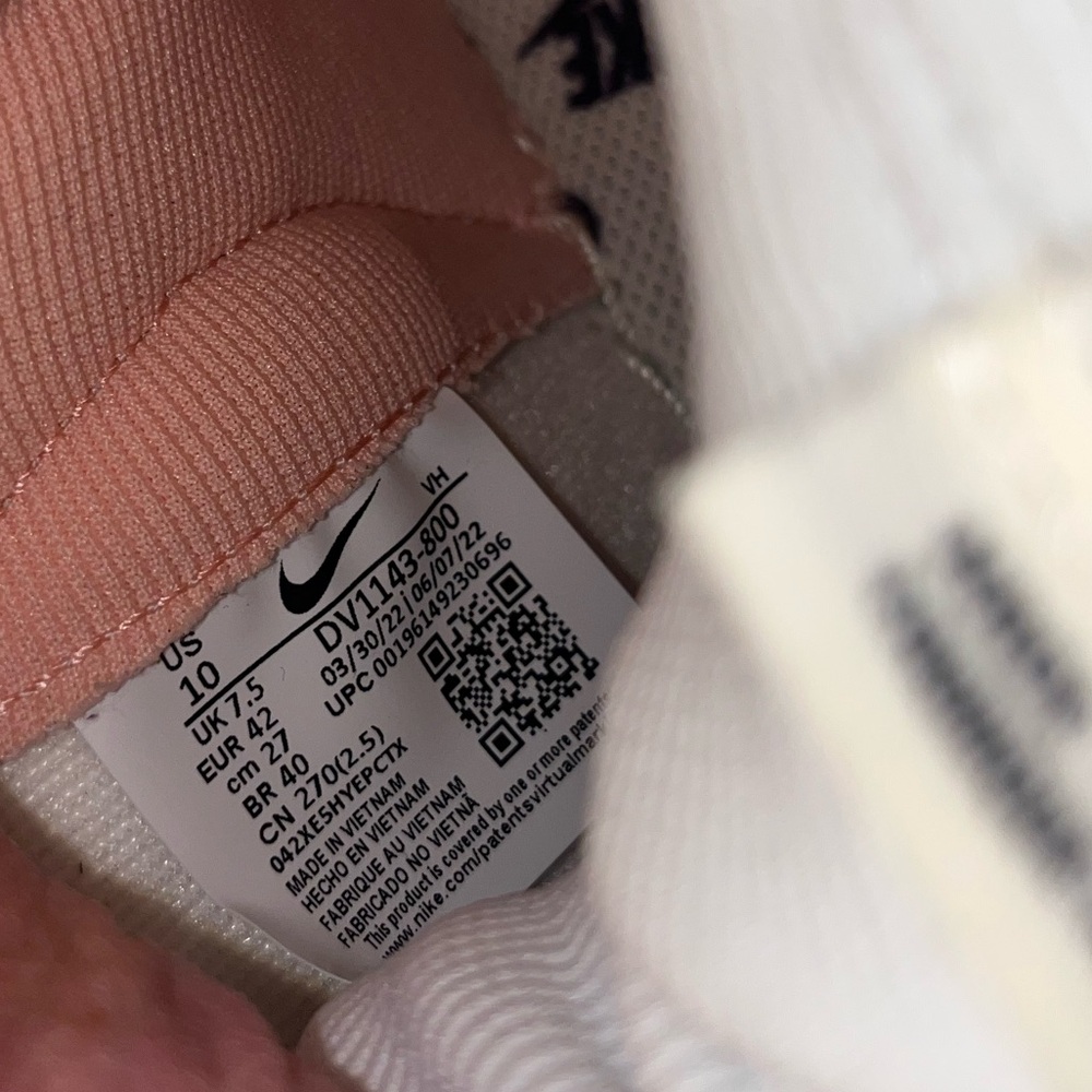 Nike Women's Dunk High 1985 - White and Pink Size 10 - Picture 2 of 10